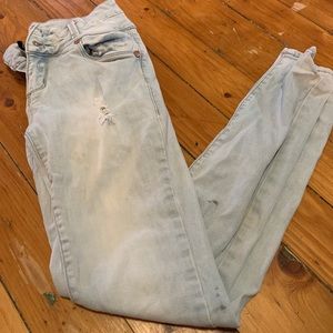 Distressed Skinny Jeans